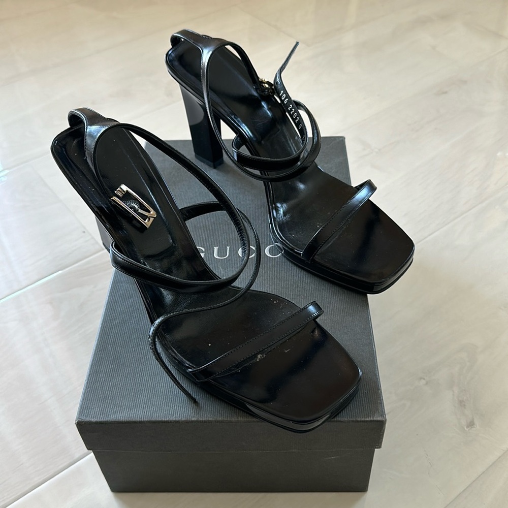 Vintage Gucci sandals size 8.5